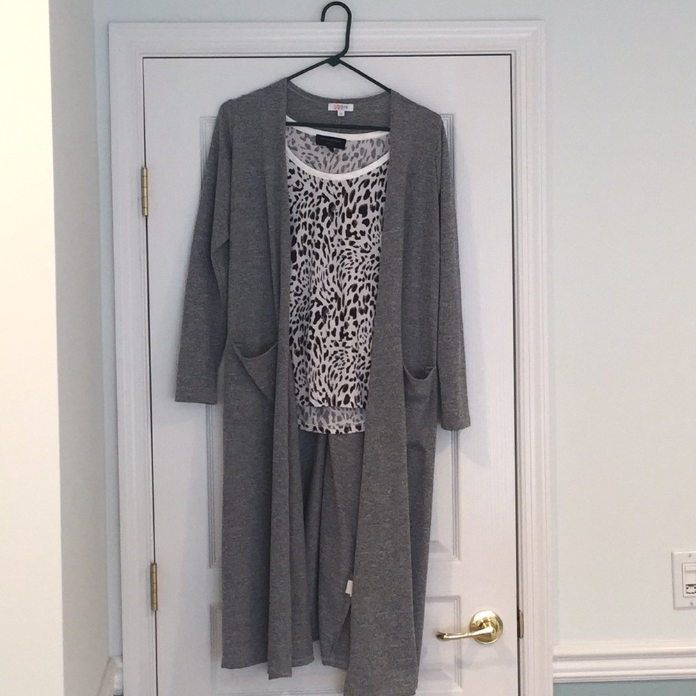 LuLaRoe Medium Sarah